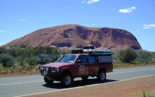 Az Uluru előtt, Northern Territory, Ausztrália