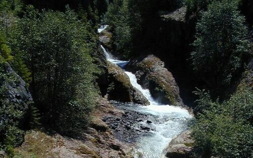 Láva canyon