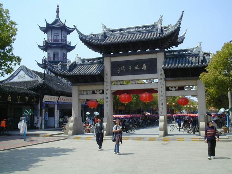333–337. nap, Sanghaj – Peking